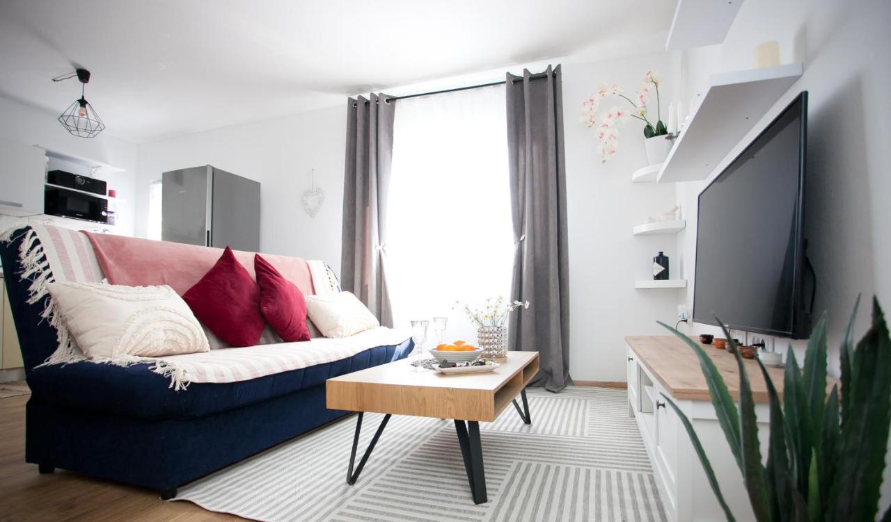 Apartament Tanja *